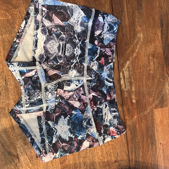 Fleo shorts- XS - Picture 1 of 3